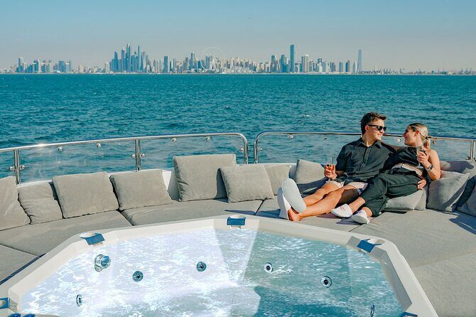 Sunseeker Superyacht: VIP Dining, Premium Drinks & Music - Swimming and day-tour differences: what to expect from the water time