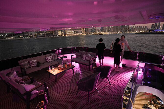 Superyacht Experience in Dubai with Dinner and Live Music - Price and value: what $126 buys on this kind of night
