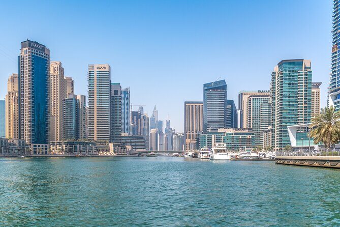 The Dubai Landmarks Tour - A Fast Primer on Dubai’s Modern Hits (and why this route works)
