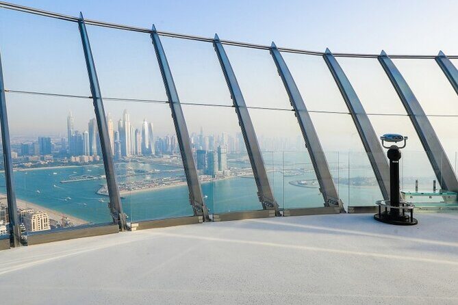The View at The Palm Jumeirah Dubai Tour - The main event: Palm Jumeirah from a real 360° deck