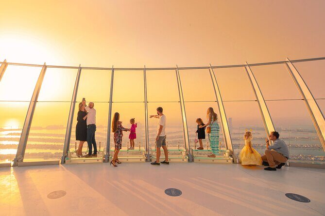 The View at The Palm Ticket with Private Transfers in Dubai - Private Transfers: When a Punctual Driver Matters in Dubai