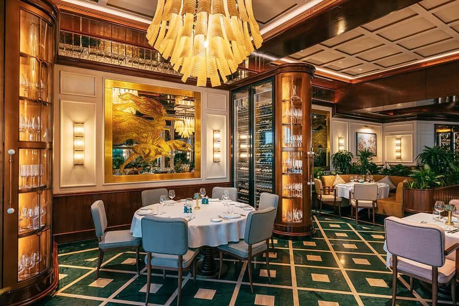 The View Fast Track with an Italian Lunch at Signor Sassi - Fast Track The View at The Palm: what you actually save time on