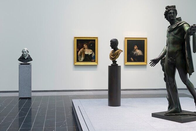 Ticket to Louvre Museum, Abu Dhabi - Picking the right day: why Monday needs a quick check