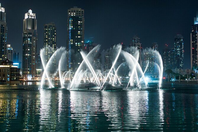 Traditional Abra Ride and Dubai Fountain Show at Burj Lake - Who this abra and fountain ride is best for