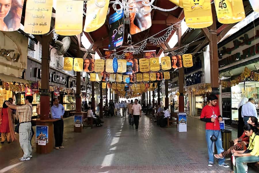 Walking Tour in Old Dubai Explor Heritage & Traditional Souq - The Abra Ride: A Private Crossing That Changes the Whole Tour