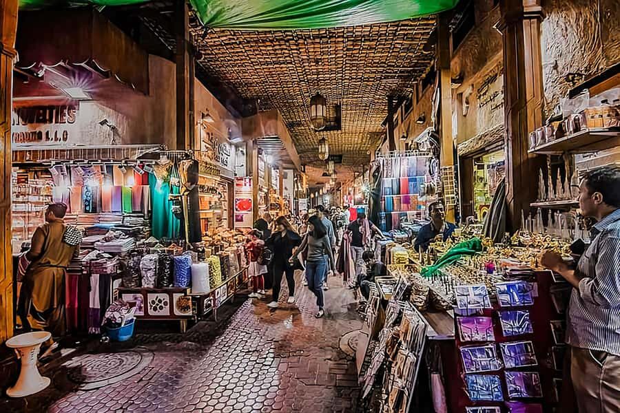 Walking Tour in Old Dubai Explor Heritage & Traditional Souq - The Guide Makes It Work: Small Group, English, and Real Q&A
