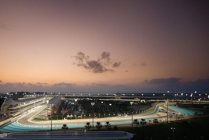 Yas Marina Circuit Tour - The 2-hour plan: photo stops that make the circuit click